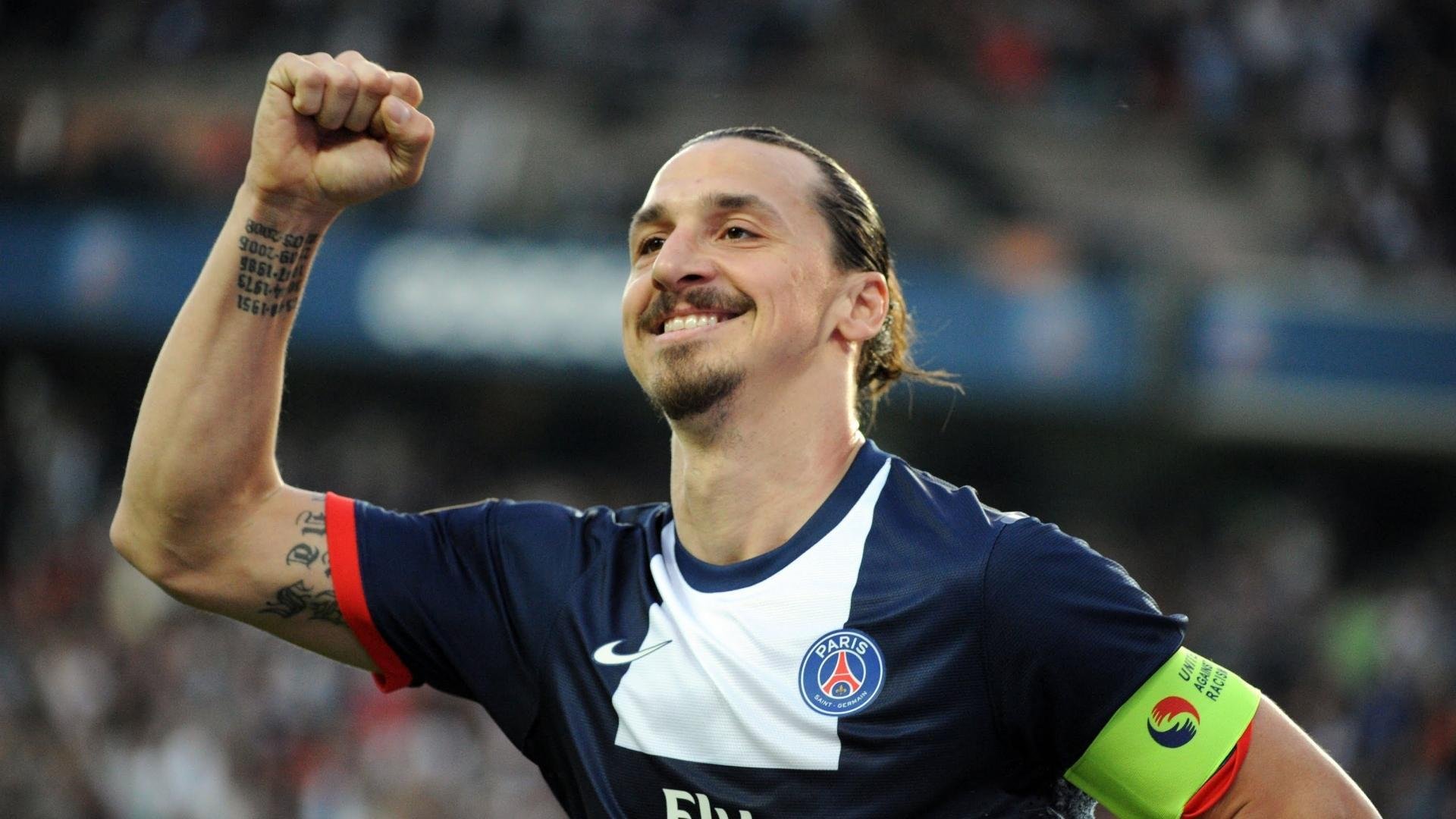 红牛车队惊天逆转红牛二队，佩雷兹全程统治赛场